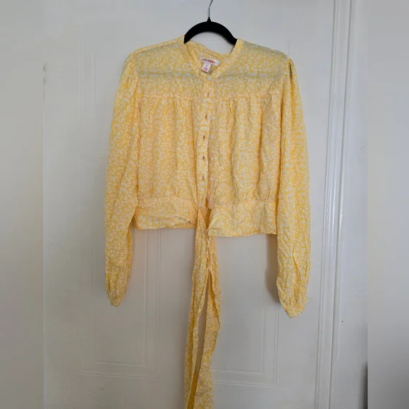 Top - Picture 3 of 3